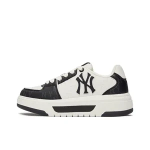 [3ASXM075N-50BKS] Giày MLB New York Yankees Black White